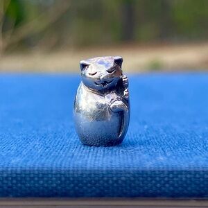 Silver Cat Charm w. Threads Suitable for Pandora or Chamilia Bracelets
